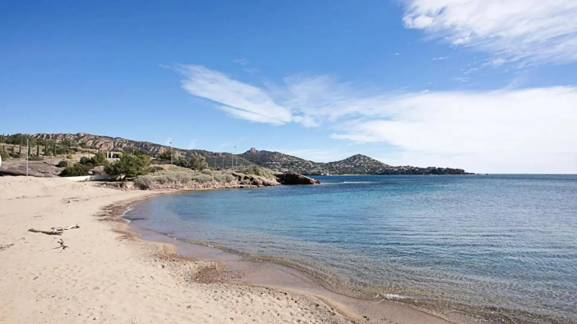 Cozy Apartment In Agay With Stunning Views Saint-Raphaël 0*,  France